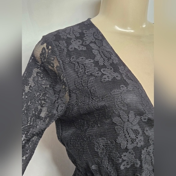 Express XS Little Black Dress V Neck Lined With Lace Overlay Elastic Waist - Picture 2 of 5